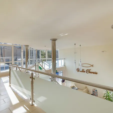Spacious Tarsis In By Renters